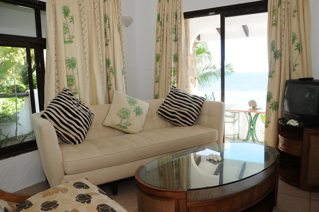 Edens Holiday Villas Port Glaud Bilik gambar