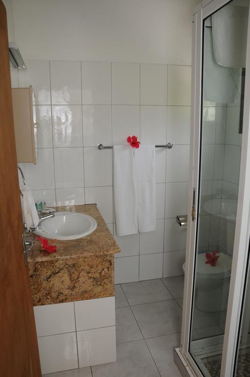 Edens Holiday Villas Port Glaud Bilik gambar